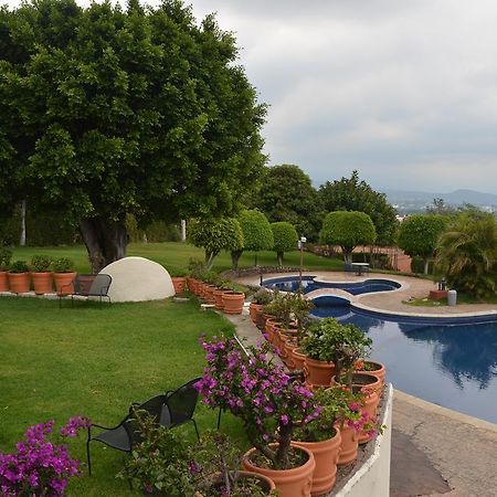 Villa Internacional Hotel & Club Cuernavaca Extérieur photo