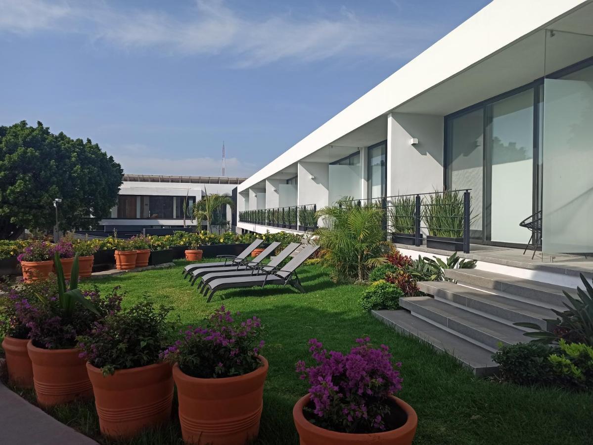 Villa Internacional Hotel & Club Cuernavaca Extérieur photo