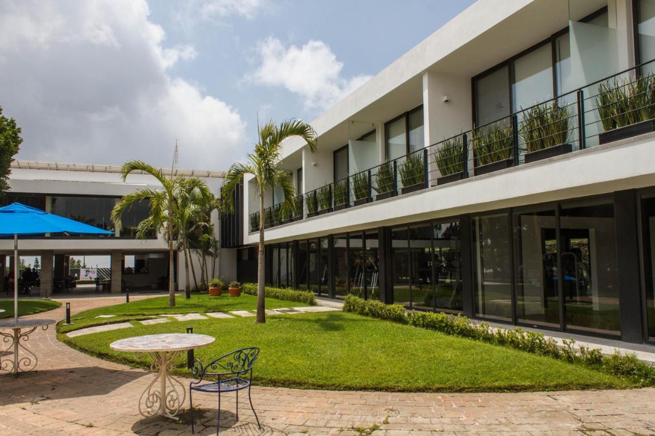 Villa Internacional Hotel & Club Cuernavaca Extérieur photo